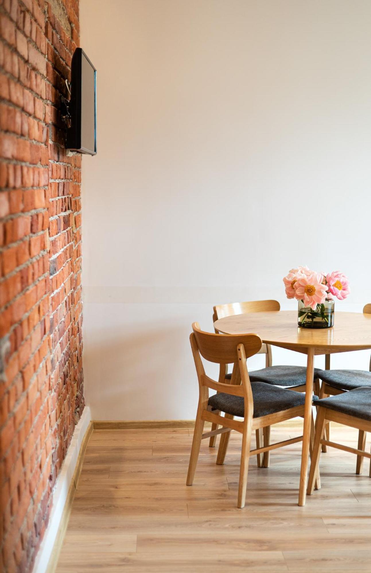 Red Brick Apartments 클라이페다 외부 사진