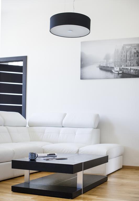 Red Brick Apartments 클라이페다 외부 사진
