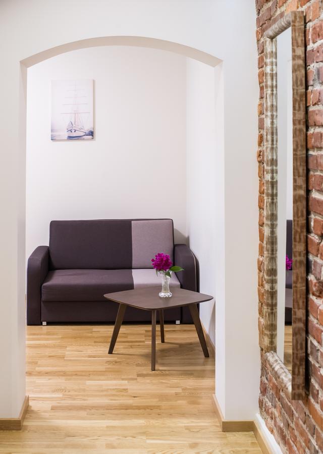 Red Brick Apartments 클라이페다 외부 사진
